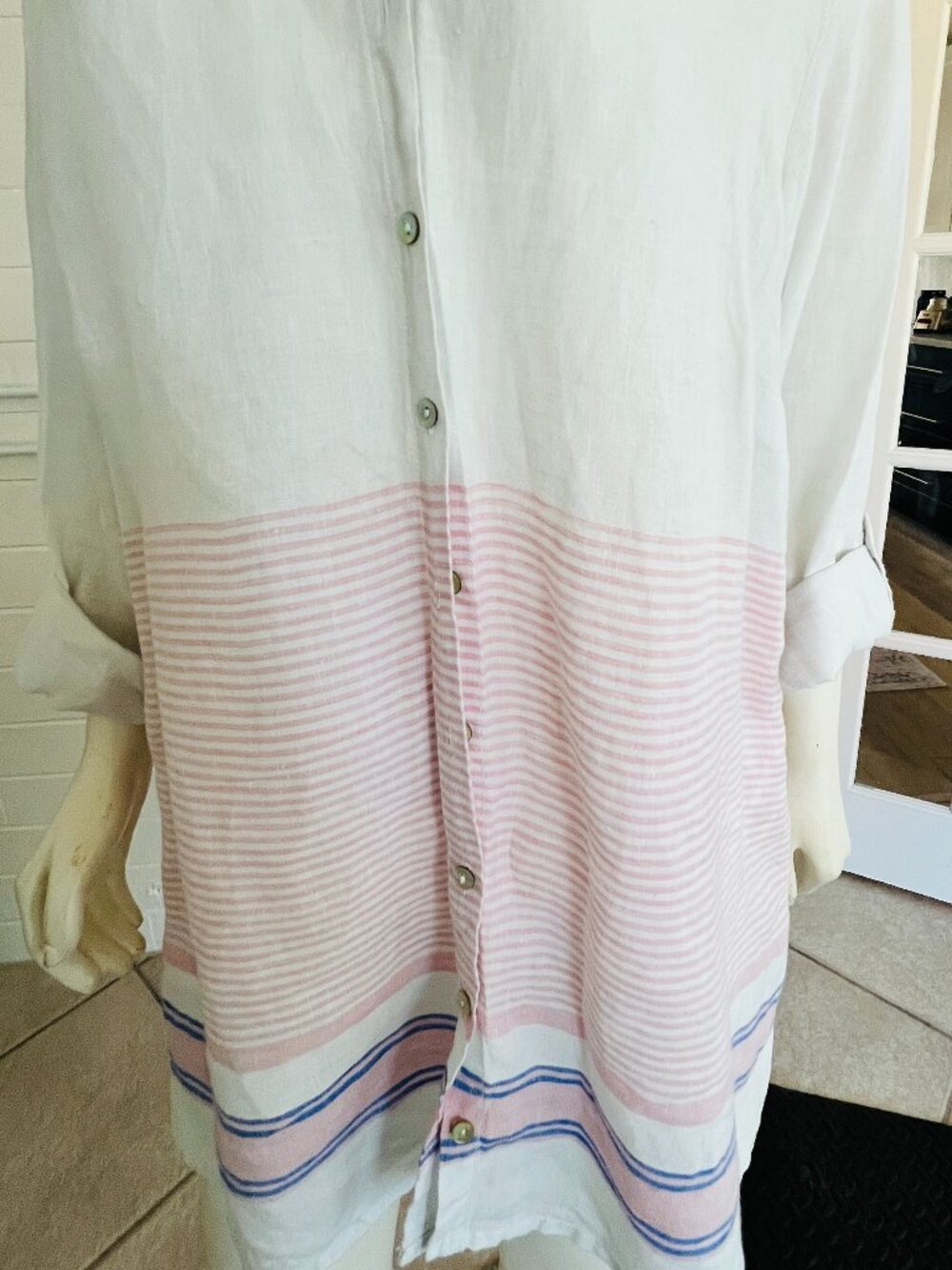 C&C California 1X 100% Linen White Pink Blue Striped Button Front Top